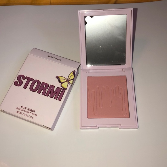 stormi blush